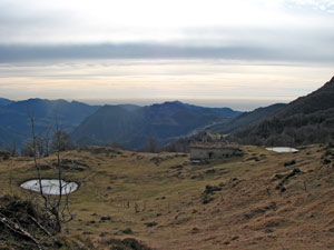 Dalla seconda baita vista verso lo Zucco e la pianura