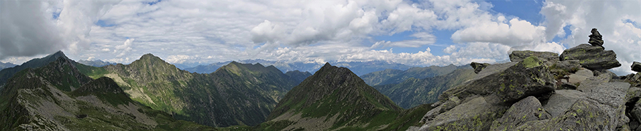 Vista panoramica dalla vetta del Monte Tartano
