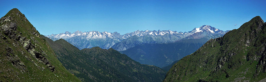 Panoramica verso le Alpi Retiche dalla Bocchetta di Budria