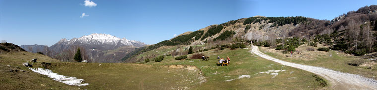Pasquetta...sul sentiero 579 per il Passo Grassello - 13 aprile 09