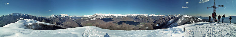 Giro ad anello sulle prime nevi dello Zuc di Valbona, dei Canti e dei Tre Faggi il 24 novembre 2010