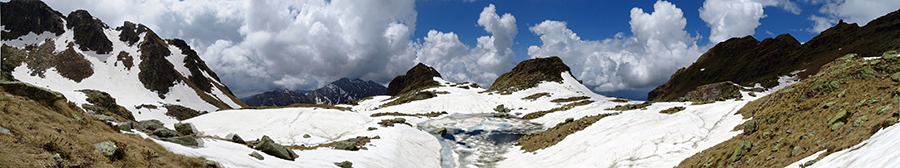 Primavera al Monte Campo e al Laghetto di Pietra Quadra