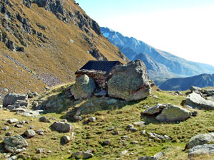 Dal sentiero per i Tre Pizzi vista verso Il Pizzo Arera