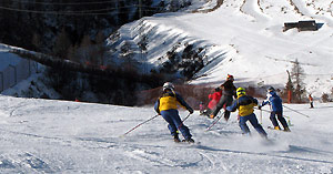 I piccoli in discesa sulla pista della Casera - foto Piero Gritti 24 dic. 2006