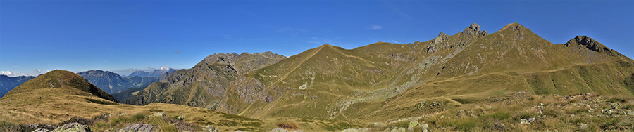 Dal Monte Avaro bella vista sul percorso di salita al Monte Valletto via Monte di sopra 