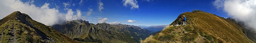 Salendo in cresta dal Monte di Sopra in Valletto