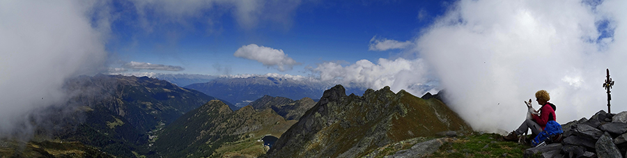 In vetta al Monte Valletto dal Monte di Sopra e al Monte Triomen il 21 sett. 2015