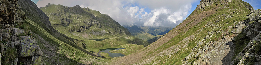 Dalla Bocchetta Triomen vista sui Laghetti di Ponteranica