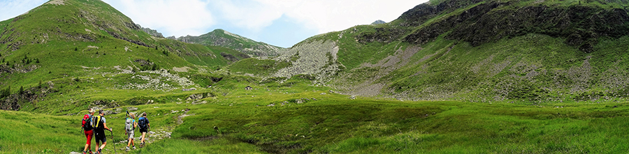 Al pianoro della Baita Arale (1985 m)