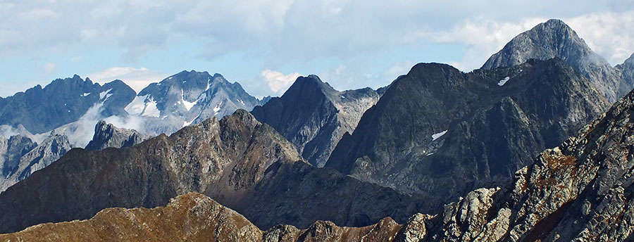 Vista verso Diavolo, Redorta, Scais...