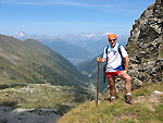 Dal Passo di Publino con Giacomo vista sulal valle del Livrio e le Alpi