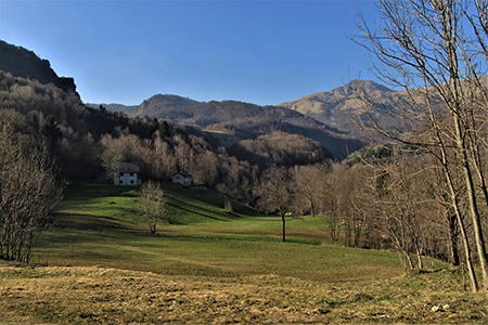 Anello Fraggio-Vaccareggia-Reggetto-Salzana da Pizzino di Taleggio il 30 marzo 2019 - FOTOGALLERY