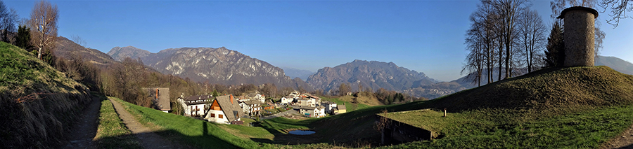 Vista su Reggetto col suo bel roccolo circolare