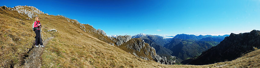 Panoramica salendo dal Passo di Grialeggio in Venturosa