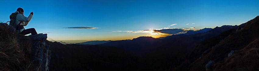 "Dal Passo di Grialeggio panorama verso il tramonto in Resegone"