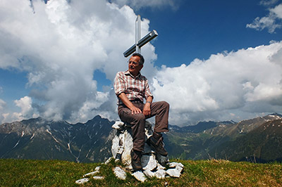 PIZZO VESCOVO (2175 m.) e MONTE BRATE (1932 m.) con giro ad anello da Foppolo il 7 giugno 2013  - FOTOGALLERY