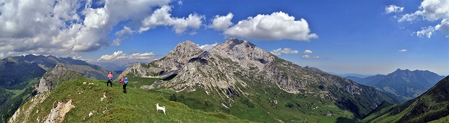 Dal Monte Vetro splendida ampia vista panoramica