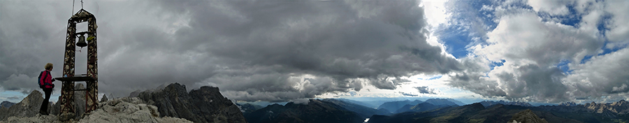 Panorama dalla cima del Monte Mulaz (2906 m)