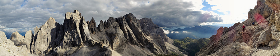 Le Pale di San Martino illuminate dal sole viste dal Monte Mulaz