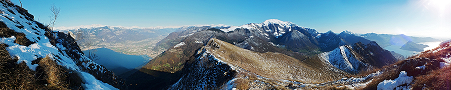 Da Corna Trentapassi l'anticima, il lago, il Monte Guglielmo