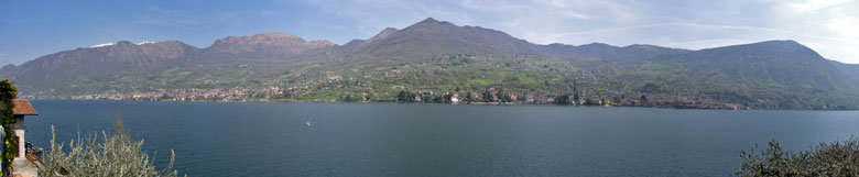 Da Peschiera Maraglio in Monte Isola vista verso la sponda bresciana del Lago d'Iseo