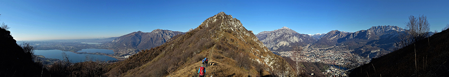 Panorama ad ampio raggio salendo dal I° Corno alla vetta del Monte Barro