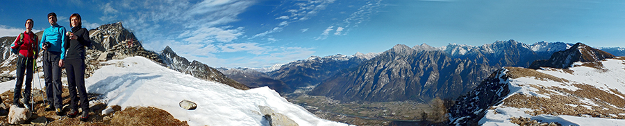 Panoramica verso il lago e il Sasso Canale Panoramica verso il lago e il Sasso Canale