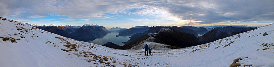 In discesa dal Bregagno al Sant'Amate panorama verso il Lago di Como e di Lugano