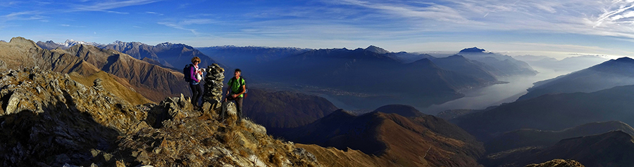 In vetta al panoramico Monte Duria (2264 m) il 22 dic. 2015