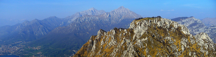 Il Moregallo con sullo sfondo le Grigne