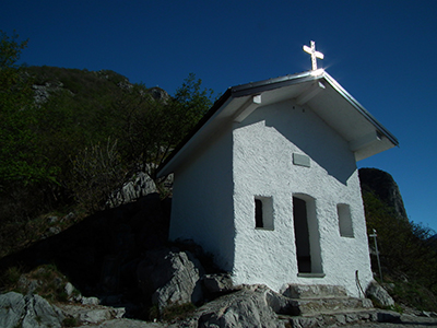 Monte San Martino e Corna di Medale il 12 aprile 2012- FOTOGALLERY