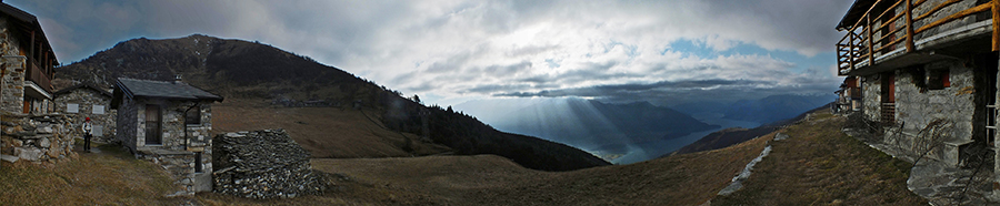 Alpe di Mezzo (1536 m) Alpe di Mezzo (1536 m)