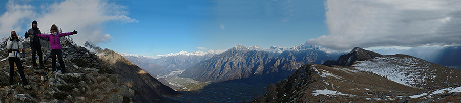 In salita sul Termenone con vista in Pizzo Sasso Canale