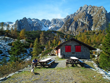 Da Borno in Val Camonica bella traversata Rif. Laeng - Rif. S. Fermo sulle pendici del Pizzo Camino il 19 ottobre 2010 - FOTOGALLERY