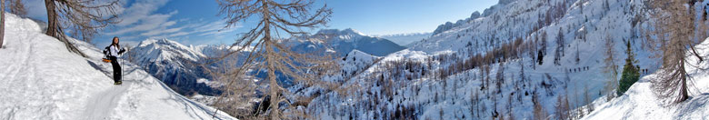 Sul sentiero 404 dalla Malga Polzone verso la Val Conchetta