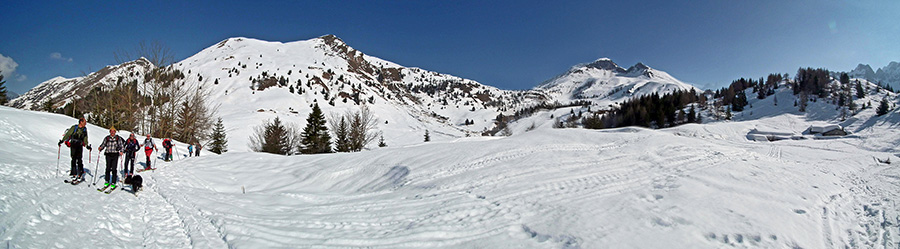 Salendo verso i Campelli di Schilpario