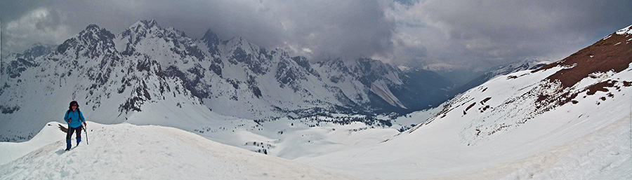 Dalla cresta del Campioncino le Piccole Dolomiti Scalvine