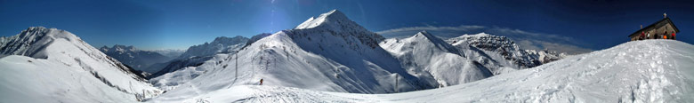 Panoramica dalla chiesetta al Passo della Manina