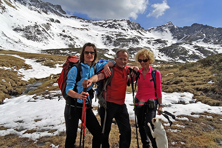 Anello della MANINA con SASNA (2229 m) da Lizzola il 21 maggio 2016  - FOTOGALLERY