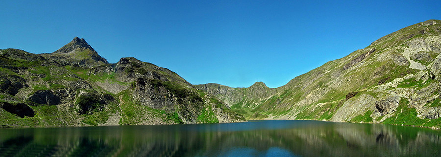 Lago d'Aviasco (2070 m)