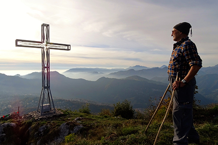 In Cornagera (1311 m) ad anello sui sentieri ‘Cornagera’ e ‘Vetta’ il 16 ottobre 2016 - FOTOGALLERY