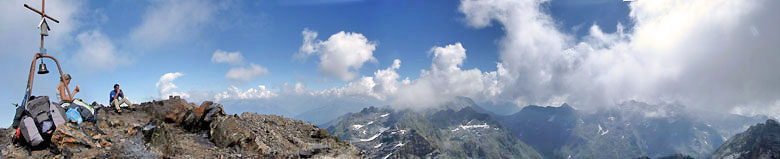 In vetta al Pizzo del Diavolo di Malgina (2926 m.)