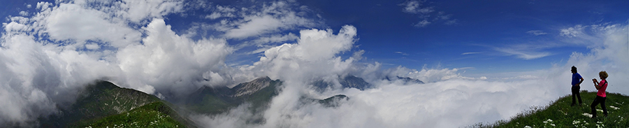 Baita e Monte Golla ad anello da Gorno il 18 giugno 2015