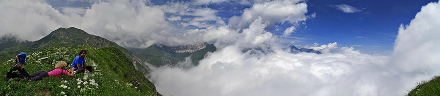 Dal Monte Golla vista su un mare di nebbia