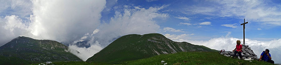 Dal Matto di Golla (1941 m) vista in Golla e Cima Foppazzi