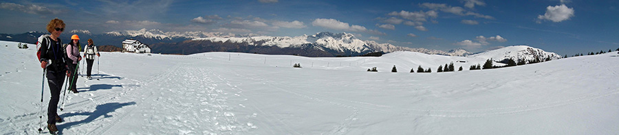 Salendo dal Rif. Magnolini al Monte Alto