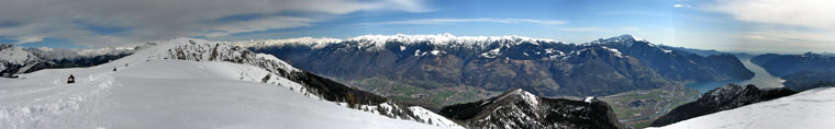 Dal Monte Alto vista verso la Valle Camonica, il Lago d'Iseo