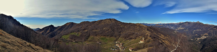 Salendo in Podona vista su Salmezza e dintorni