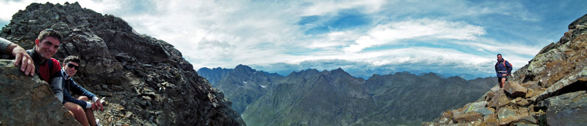 In cresta di vetta al Pizzo Recastello