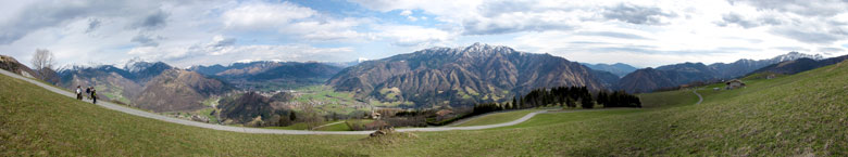 Da Parre panoramica salita al Rifugio e Monte Vaccaro nella primaverile domenica del 28 marzo 2010